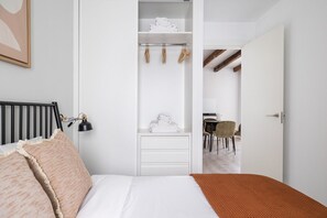 2 soverom, strykejern/-brett, wi-fi og sengetøy