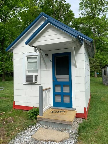 Quaint Cabin #8 - Pymatuning Lake