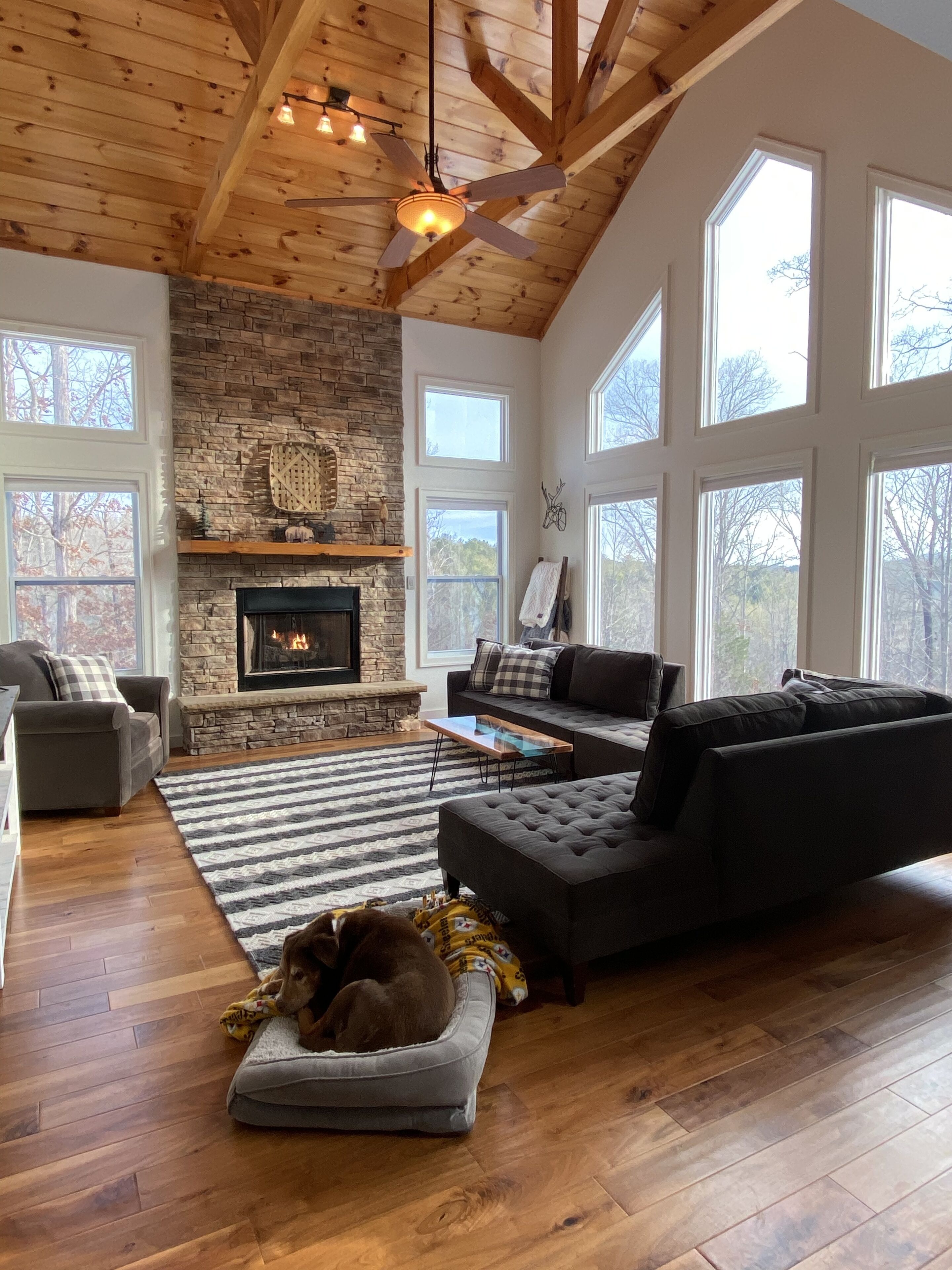 Hilltop Sweethaven Retreat Blue Ridge