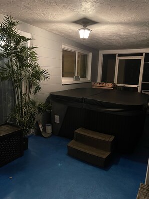 Interior - Beautiful Waterfront Family Retreat with Hot Tub Near Beaches and Parks! (Holiday)