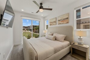 Condo, 3 Bedrooms | 3 bedrooms, laptop workspace, iron/ironing board, cribs/infant beds - A Getaway at the Shores #88 by RedAwning (St. George)