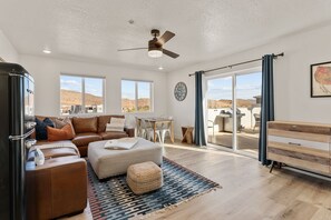 Condo, 3 Bedrooms | Living area | Smart TV