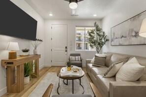 Living area - The Hub #95 by RedAwning (St. George)