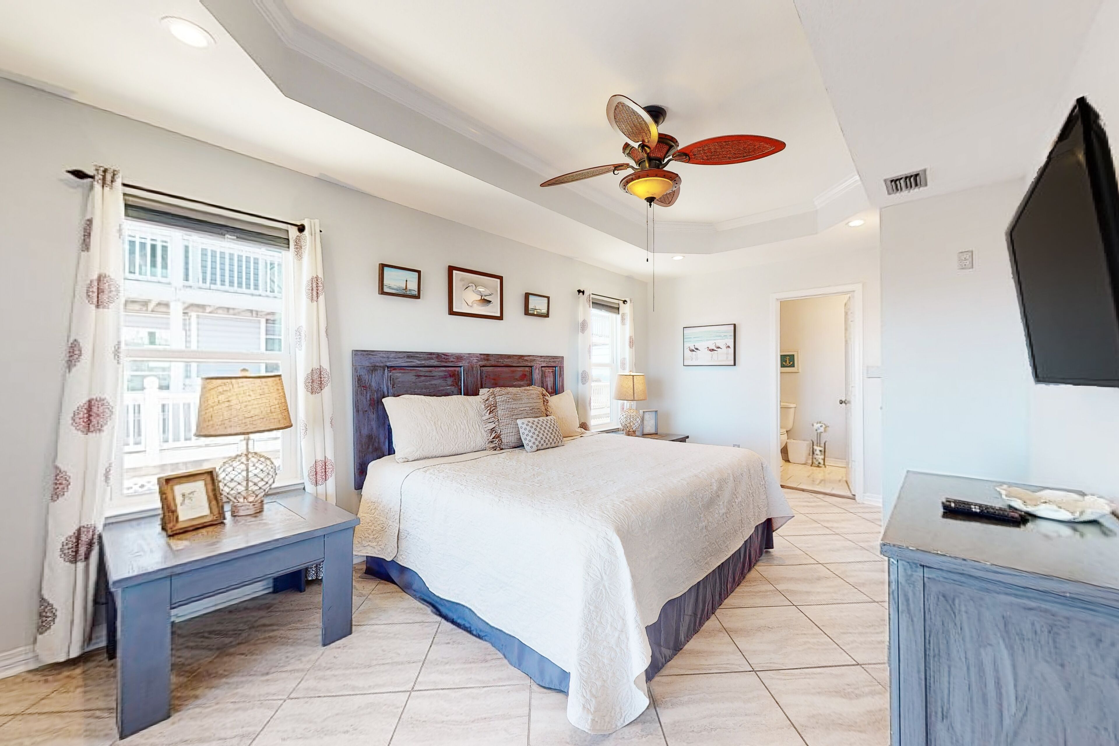 Beachfront home with huge deck, gas grill, WiFi, central AC, & great views