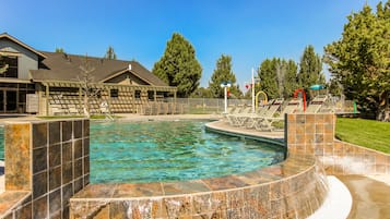 Piscine couverte, piscine chauffée