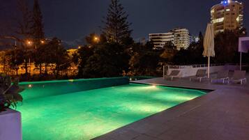 Outdoor pool, a heated pool