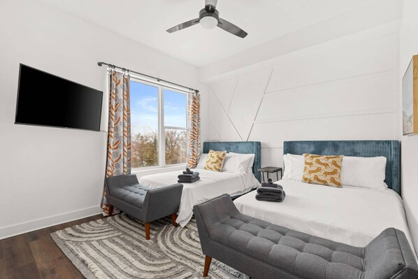 4 habitaciones, tabla de planchar con plancha y wifi 