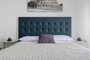 1 bedroom, iron/ironing board, WiFi, bed sheets - Sapienza Apartment with balcony (ROMA)