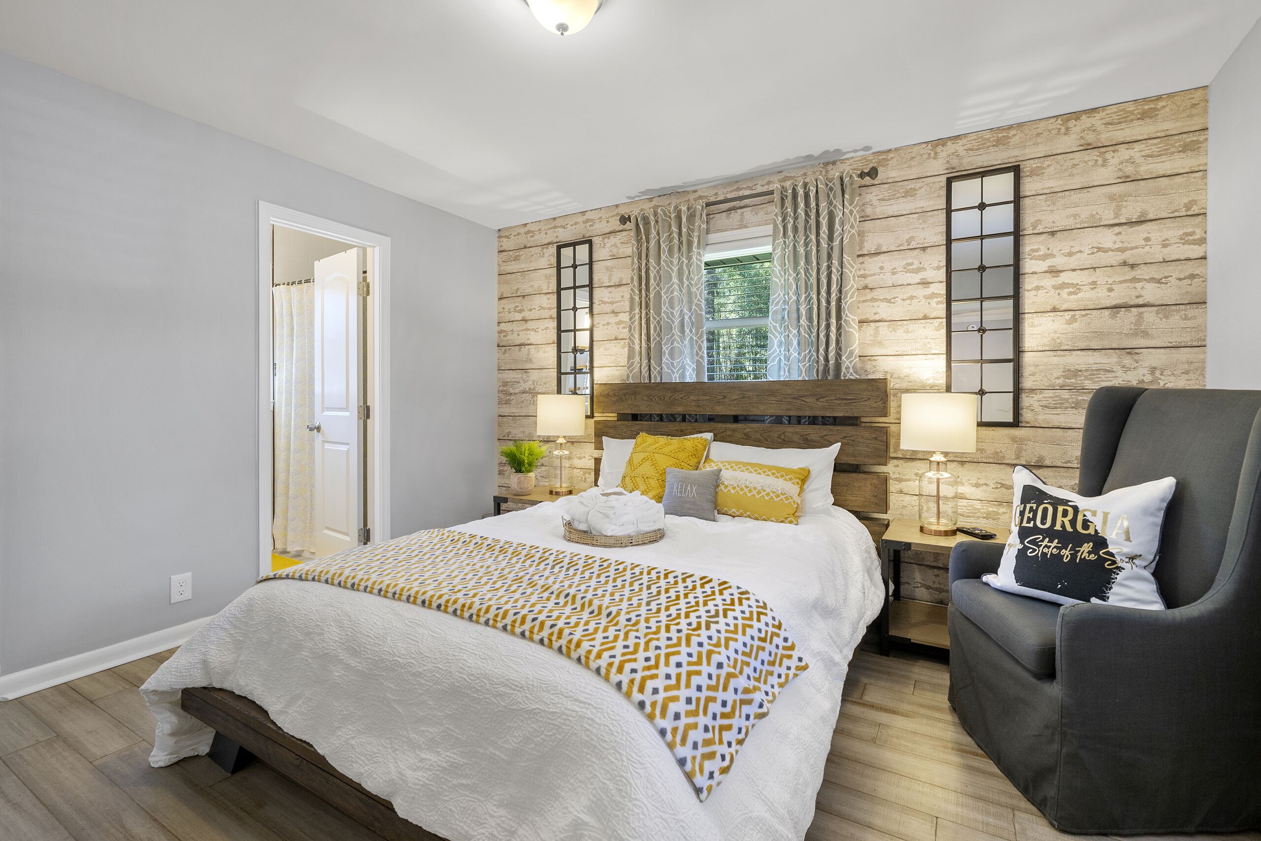 4 chambres, bureau, fer et planche à repasser, Wi-Fi gratuit