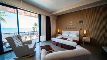 Habitación ejecutiva | Edredones de plumas, mobiliario individual, escritorio