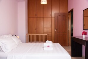 1 غرفة نوم وسرير سفر وواي فاي  مجانًا