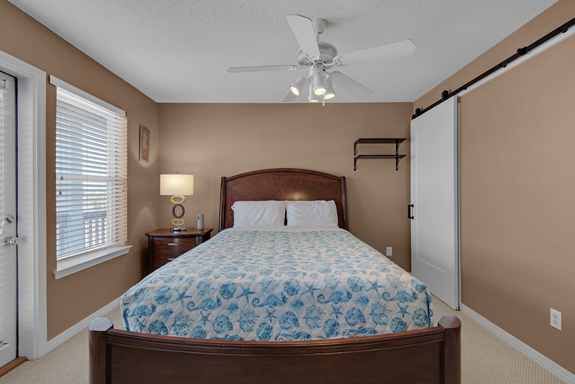 Snow Birds Welcome!  Winter Specials!  Spend the Holidays at the Beach!