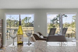 Casa, 2 habitaciones | Cocina privada