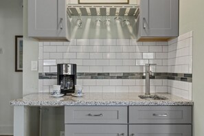 Casa, 2 habitaciones | Cocina privada