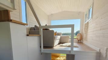 Family Mobile Home | Hypo-allergenic bedding, individually decorated, bed sheets