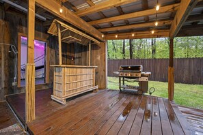 Terrace/patio - Family Retreat, outdoor oasis, game room (Broken Bow)