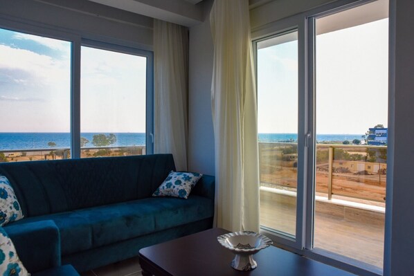 Apartamento | Sábanas de algodón egipcio, ropa de cama de alta calidad, escritorio