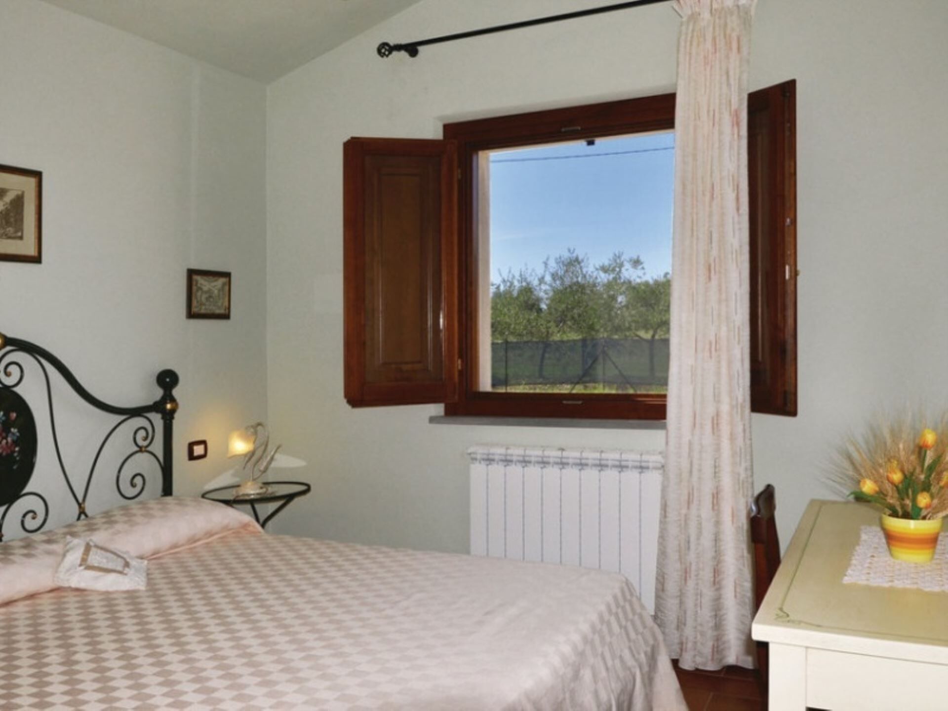 Small villa for 6 guests, pool and nice veranda