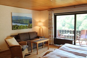 TV - Suite Schlüsselblume (Apart) - Belvedere-Bio-Hotel garni & Suite Hotel am (Waldeck)