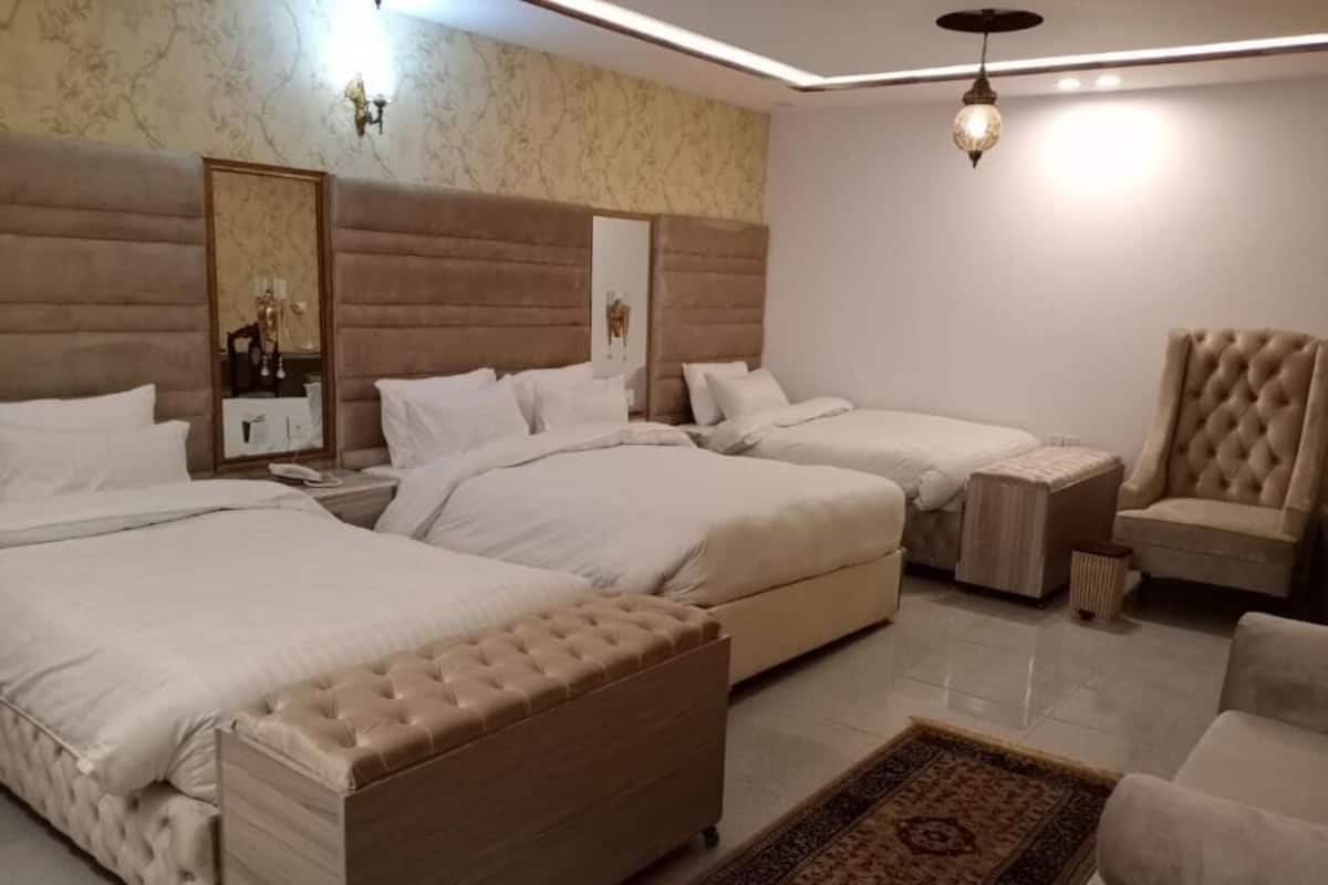 Deluxe Quadruple Room