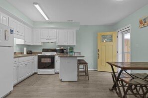 Condo, 2 Bedrooms | Private kitchen | Stovetop
