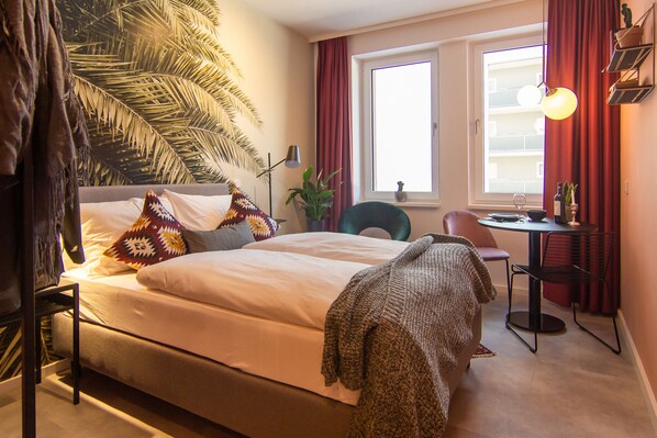 Economy Studio | Premium bedding, individually decorated, individually furnished - Astoria Apartments (Nuremberg)