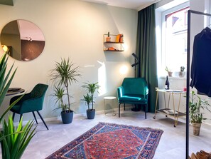 Comfort Studio | Living area