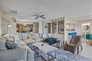 Casa, 4 habitaciones | Sala de estar