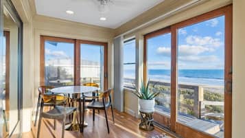 Huis, 4 slaapkamers | Dineerruimte