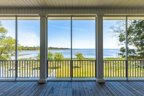 House, 4 Bedrooms | Terrace/patio - No Wake Zone (Newport)