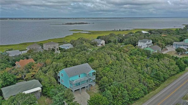 House, 5 Bedrooms | Property grounds