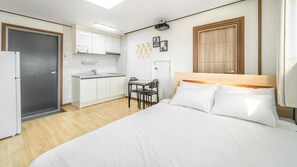 Basic-Zimmer, 1 Schlafzimmer (mid-eumbang) | 1 Schlafzimmer, kostenloses WLAN