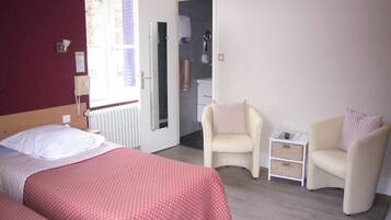 Classic Studio | Iron/ironing board, free WiFi, bed sheets