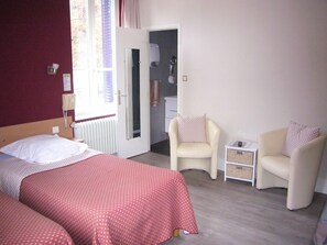 经典开间 | 熨斗/熨衣板、免费 WiFi、床单