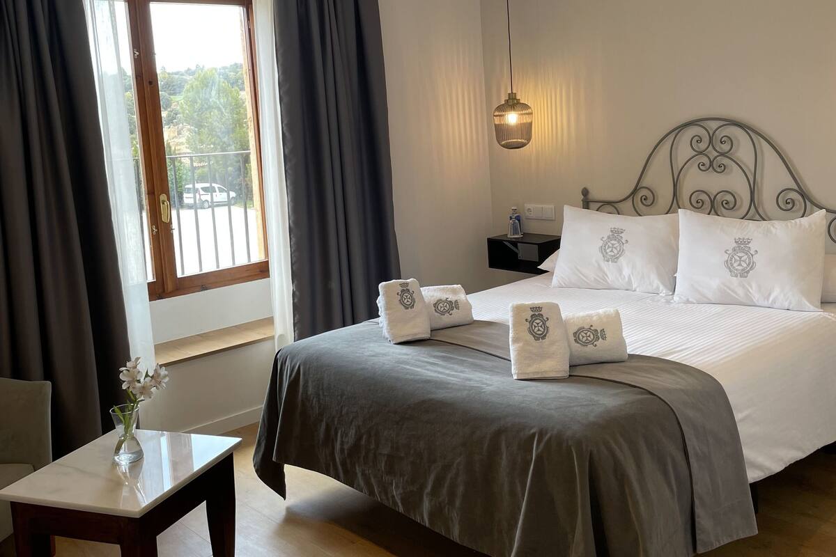 Superior Double Room | 1 bedroom, premium bedding, down comforters, soundproofing