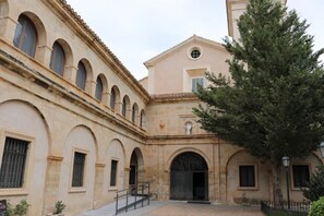 Exterior - Hotel Monasterio de Tejeda (Garaballa)