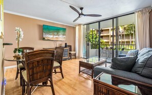 Interior - Paki Maui by Coldwell Banker Island Vacations (Lahaina)