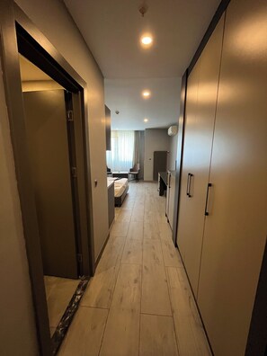 Royal Room, Multiple Beds | Desk, soundproofing, free WiFi, bed sheets - Agora Royal Residence (Istanbul)