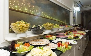 Petit déjeuner buffet compris tous les jours
