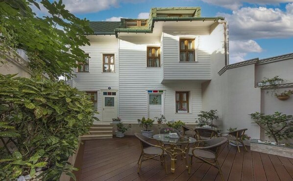 Garden - Villa Paradiso & Spa Hotel (Istanbul)