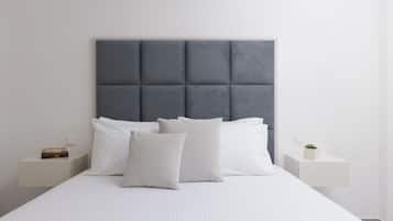 Luxury-Apartment, 2 Schlafzimmer | 2 Schlafzimmer, Bügeleisen/Bügelbrett, kostenlose Babybetten