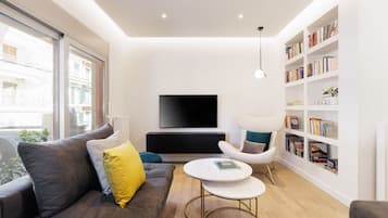 Luxury Apartment, 1 Bedroom | Living area