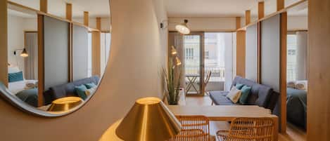 Departamento de diseñador | Área de sala de estar | Televisión LCD de 43 pulgadas con canales por cable y televisión