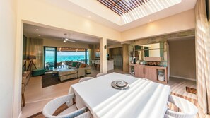 Luxury Penthouse | Living room - Blue Nest by Horizon Holidays (Pointe D'esny)