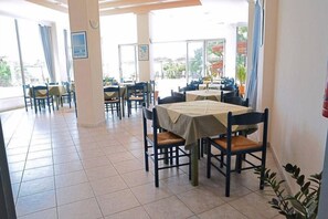 รวมอาหารเช้าแบบบุฟเฟ่ต์ ทุกวัน