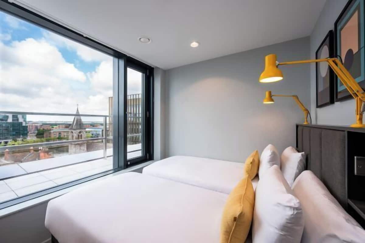 1 bedroom, in-room safe, iron/ironing board, free cribs/infant beds