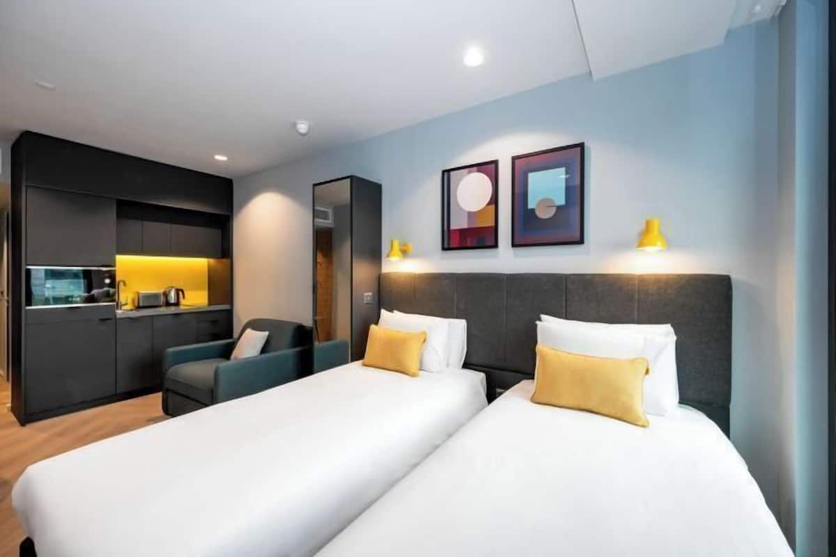 1 bedroom, in-room safe, iron/ironing board, free cribs/infant beds
