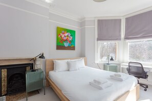 Departamento básico, varias camas | 3 habitaciones y ropa de cama 