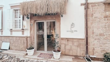 Fachada da propriedade