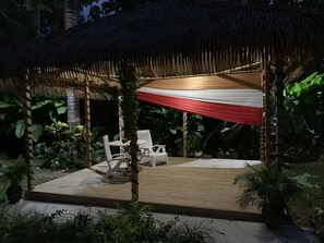 Studio | Outdoor dining